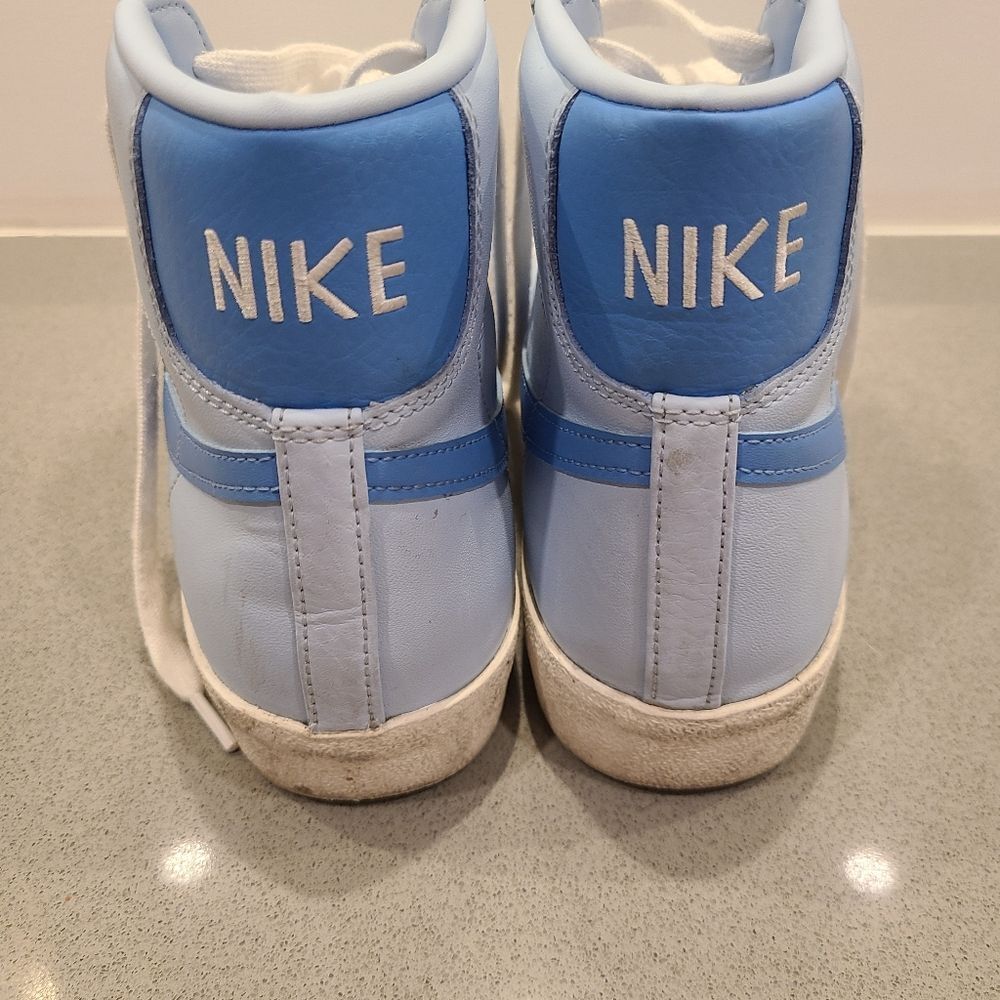 Nike High-Top Sneakers  Blaxer Mid  Light Blue and White - Picture 3 of 6